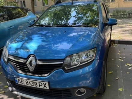Рено Сандеро 2014 у Дніпро (Дніпропетровську) на Automoto.ua Синій Рено Сандеро, об'ємом двигуна 1.5 л та пробігом 175 тис. км за 7700 $, фото 1 на Automoto.ua