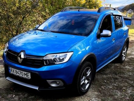 Рено Сандеро 2017 у Харкові на Automoto.ua Синій Рено Сандеро, об'ємом двигуна 1.5 л та пробігом 180 тис. км за 9500 $, фото 1 на Automoto.ua
