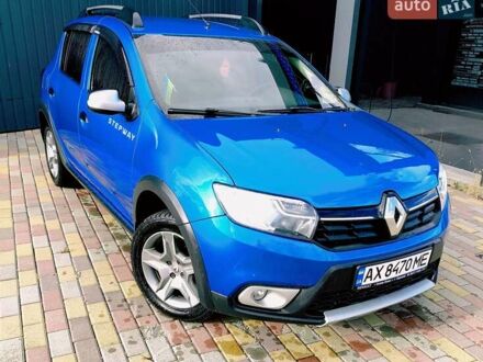 Рено Сандеро 2017 в Харькове на Automoto.ua Синий Рено Сандеро, объемом двигателя 1.46 л и пробегом 201 тыс. км за 9000 $, фото 1 на Automoto.ua
