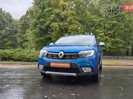 Рено Сандеро 2019 в Черкассах на Automoto.ua Синий Рено Сандеро, объемом двигателя 0.9 л и пробегом 74 тыс. км за 11000 $, фото 1 на Automoto.ua