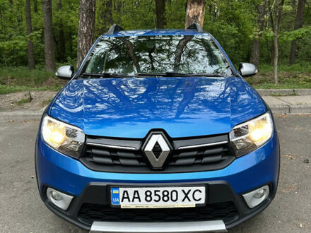 Рено Сандеро 2019 в Киеве на Automoto.ua Синий Рено Сандеро, объемом двигателя 0.9 л и пробегом 87 тыс. км за 9900 $, фото 1 на Automoto.ua