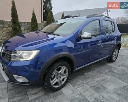 Синий Рено Сандеро, объемом двигателя 0.9 л и пробегом 17 тыс. км за 10300 $, фото 1 на Automoto.ua