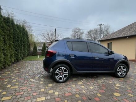 Рено Сандеро 2020 в Кривом Роге на Automoto.ua Синий Рено Сандеро, объемом двигателя 0.9 л и пробегом 62 тыс. км за 10699 $, фото 1 на Automoto.ua