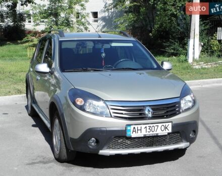 Зелений Рено Сандеро, об'ємом двигуна 1.6 л та пробігом 83 тис. км за 6500 $, фото 1 на Automoto.ua