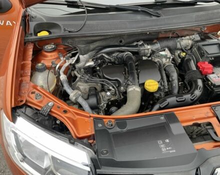 Оранжевый Рено Сандеро, объемом двигателя 1.5 л и пробегом 84 тыс. км за 11500 $, фото 7 на Automoto.ua