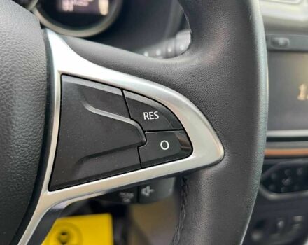 Оранжевый Рено Сандеро, объемом двигателя 0.9 л и пробегом 61 тыс. км за 8500 $, фото 11 на Automoto.ua