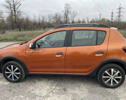 Оранжевый Рено Сандеро, объемом двигателя 1.5 л и пробегом 84 тыс. км за 11500 $, фото 2 на Automoto.ua