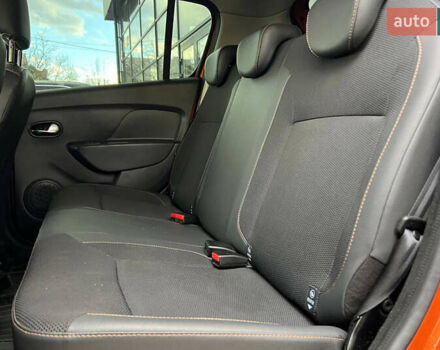 Рено Сандеро 2017 в Ивано-Франковске на Automoto.ua Оранжевый Рено Сандеро, объемом двигателя 0.9 л и пробегом 61 тыс. км за 8500 $, фото 14 на Automoto.ua