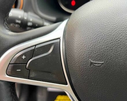 Оранжевый Рено Сандеро, объемом двигателя 0.9 л и пробегом 61 тыс. км за 8500 $, фото 10 на Automoto.ua