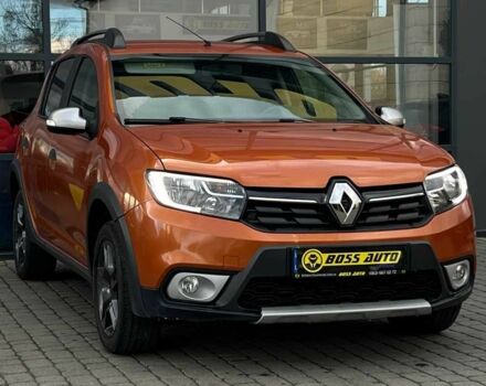 Оранжевый Рено Сандеро, объемом двигателя 0.9 л и пробегом 61 тыс. км за 8500 $, фото 1 на Automoto.ua