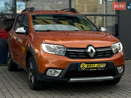 Рено Сандеро 2017 в Ивано-Франковске на Automoto.ua Оранжевый Рено Сандеро, объемом двигателя 0.9 л и пробегом 61 тыс. км за 8500 $, фото 1 на Automoto.ua
