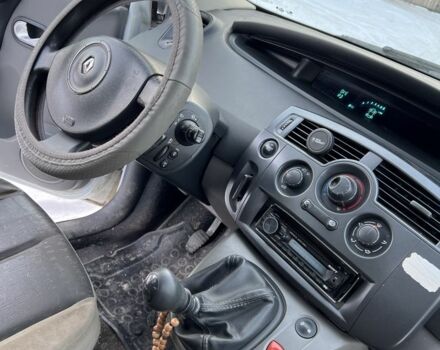 Белый Рено Сценик II, объемом двигателя 1.9 л и пробегом 3 тыс. км за 3800 $, фото 2 на Automoto.ua