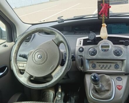 Белый Рено Сценик II, объемом двигателя 1.9 л и пробегом 253 тыс. км за 4300 $, фото 8 на Automoto.ua