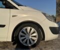Білий Рено Сценік II, об'ємом двигуна 1.9 л та пробігом 250 тис. км за 3750 $, фото 10 на Automoto.ua