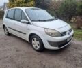 Білий Рено Сценік II, об'ємом двигуна 1.5 л та пробігом 250 тис. км за 1500 $, фото 1 на Automoto.ua