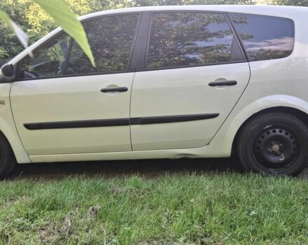 Белый Рено Сценик II, объемом двигателя 1.5 л и пробегом 158 тыс. км за 3900 $, фото 4 на Automoto.ua