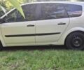 Белый Рено Сценик II, объемом двигателя 1.5 л и пробегом 152 тыс. км за 4000 $, фото 4 на Automoto.ua