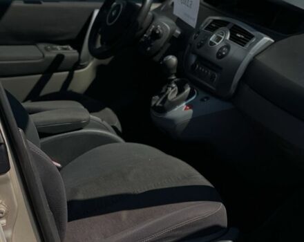 Бежевый Рено Сценик II, объемом двигателя 2 л и пробегом 210 тыс. км за 5100 $, фото 13 на Automoto.ua