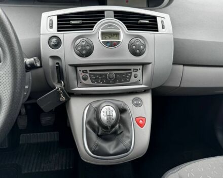 Бежевый Рено Сценик II, объемом двигателя 1.6 л и пробегом 197 тыс. км за 5699 $, фото 10 на Automoto.ua