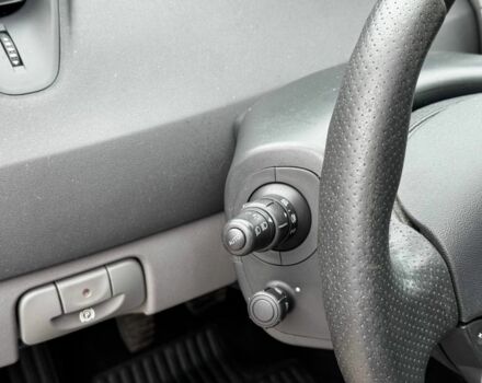 Бежевый Рено Сценик II, объемом двигателя 1.6 л и пробегом 197 тыс. км за 5699 $, фото 7 на Automoto.ua