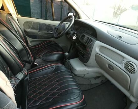 Бежевый Рено Сценик II, объемом двигателя 1.9 л и пробегом 320 тыс. км за 2200 $, фото 6 на Automoto.ua