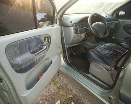 Бежевый Рено Сценик II, объемом двигателя 1.9 л и пробегом 320 тыс. км за 2200 $, фото 8 на Automoto.ua