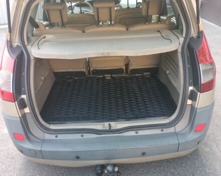 Бежевый Рено Сценик II, объемом двигателя 2 л и пробегом 255 тыс. км за 5200 $, фото 4 на Automoto.ua