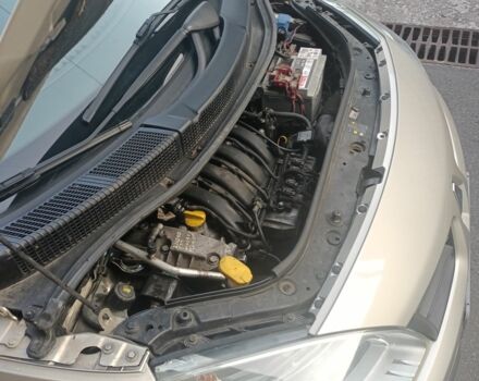 Бежевый Рено Сценик II, объемом двигателя 2 л и пробегом 255 тыс. км за 5000 $, фото 10 на Automoto.ua