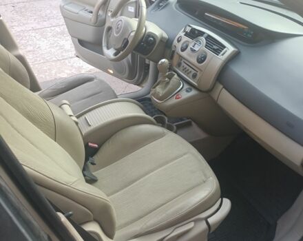 Бежевый Рено Сценик II, объемом двигателя 2 л и пробегом 255 тыс. км за 5200 $, фото 9 на Automoto.ua
