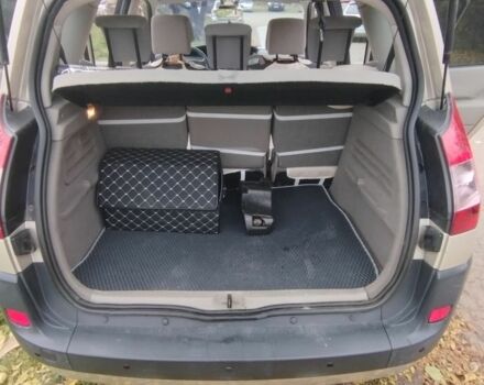 Бежевый Рено Сценик II, объемом двигателя 1.6 л и пробегом 247 тыс. км за 4400 $, фото 14 на Automoto.ua