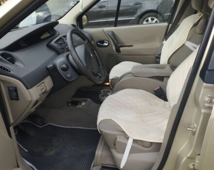 Бежевый Рено Сценик II, объемом двигателя 1.6 л и пробегом 247 тыс. км за 4400 $, фото 6 на Automoto.ua