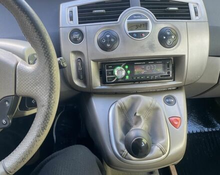 Черный Рено Сценик II, объемом двигателя 1.9 л и пробегом 258 тыс. км за 3400 $, фото 14 на Automoto.ua