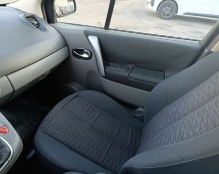 Черный Рено Сценик II, объемом двигателя 1.5 л и пробегом 269 тыс. км за 4999 $, фото 2 на Automoto.ua