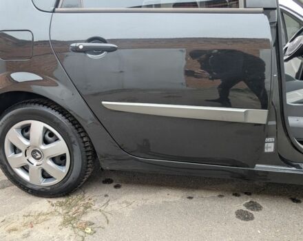 Черный Рено Сценик II, объемом двигателя 1.6 л и пробегом 194 тыс. км за 5500 $, фото 3 на Automoto.ua