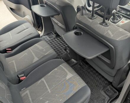 Черный Рено Сценик II, объемом двигателя 1.6 л и пробегом 194 тыс. км за 5500 $, фото 19 на Automoto.ua