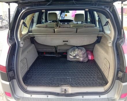 Черный Рено Сценик II, объемом двигателя 1.9 л и пробегом 290 тыс. км за 3700 $, фото 7 на Automoto.ua