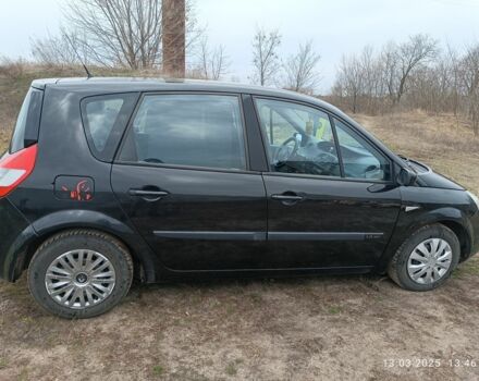 Черный Рено Сценик II, объемом двигателя 1.6 л и пробегом 257 тыс. км за 3900 $, фото 5 на Automoto.ua