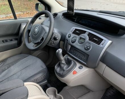Рено Сценік II 2006 у Сумах на Automoto.ua Чорний Рено Сценік II, об'ємом двигуна 1.6 л та пробігом 240 тис. км за 4999 $, фото 11 на Automoto.ua