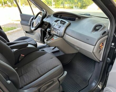 Черный Рено Сценик II, объемом двигателя 1.9 л и пробегом 133 тыс. км за 6699 $, фото 13 на Automoto.ua