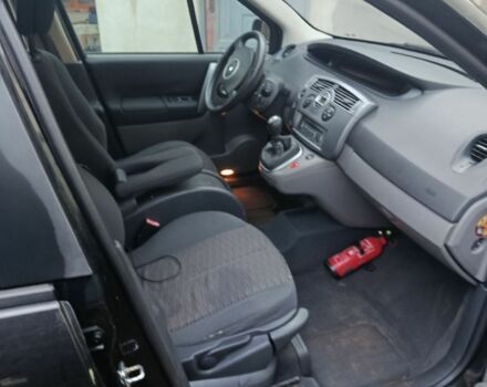 Черный Рено Сценик II, объемом двигателя 1.5 л и пробегом 270 тыс. км за 3900 $, фото 6 на Automoto.ua