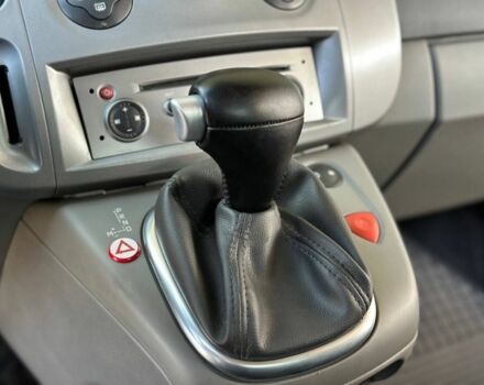 Черный Рено Сценик II, объемом двигателя 1.9 л и пробегом 133 тыс. км за 6699 $, фото 10 на Automoto.ua