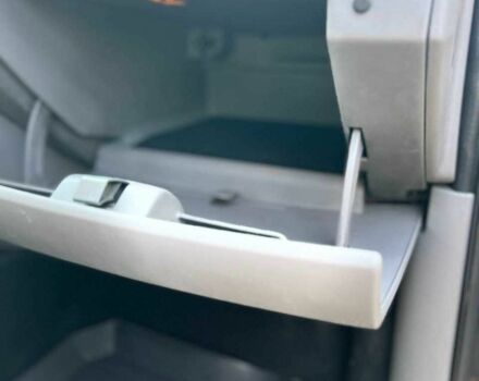 Черный Рено Сценик II, объемом двигателя 1.9 л и пробегом 320 тыс. км за 4300 $, фото 17 на Automoto.ua