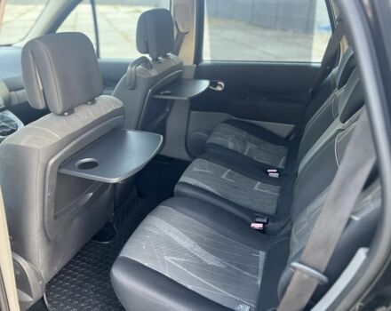 Черный Рено Сценик II, объемом двигателя 2 л и пробегом 225 тыс. км за 5500 $, фото 7 на Automoto.ua