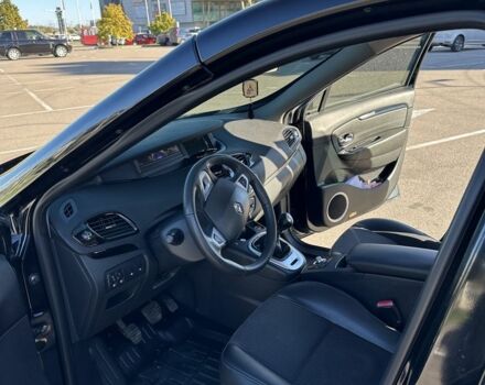 Чорний Рено Сценік II, об'ємом двигуна 1.5 л та пробігом 270 тис. км за 7500 $, фото 5 на Automoto.ua