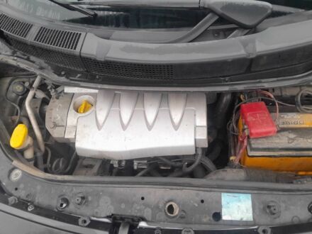 Чорний Рено Сценік II, об'ємом двигуна 1.6 л та пробігом 194 тис. км за 6100 $, фото 1 на Automoto.ua