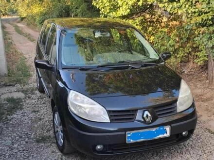 Рено Сценик II 2005 в Краматорске на Automoto.ua Черный Рено Сценик II, объемом двигателя 0 л и пробегом 244 тыс. км за 5800 $, фото 1 на Automoto.ua