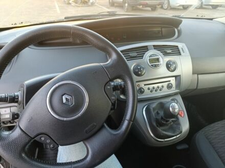 Черный Рено Сценик II, объемом двигателя 1.5 л и пробегом 269 тыс. км за 4999 $, фото 1 на Automoto.ua