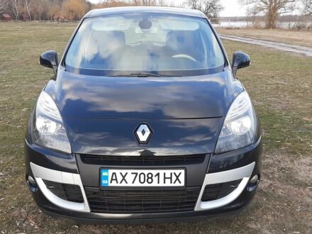 Рено Сценик II 2011 в Харькове на Automoto.ua Черный Рено Сценик II, объемом двигателя 1.6 л и пробегом 255 тыс. км за 6800 $, фото 1 на Automoto.ua