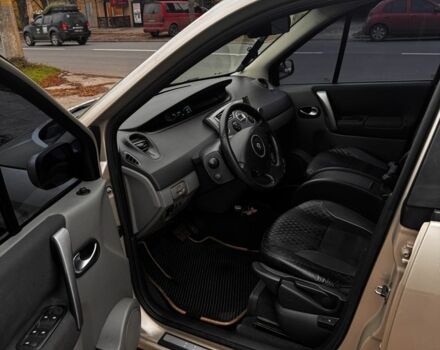 Коричневый Рено Сценик II, объемом двигателя 1.9 л и пробегом 365 тыс. км за 5200 $, фото 8 на Automoto.ua