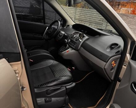 Коричневый Рено Сценик II, объемом двигателя 1.9 л и пробегом 365 тыс. км за 5200 $, фото 6 на Automoto.ua